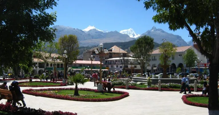 Huaraz – Destination für Berge & Kultur